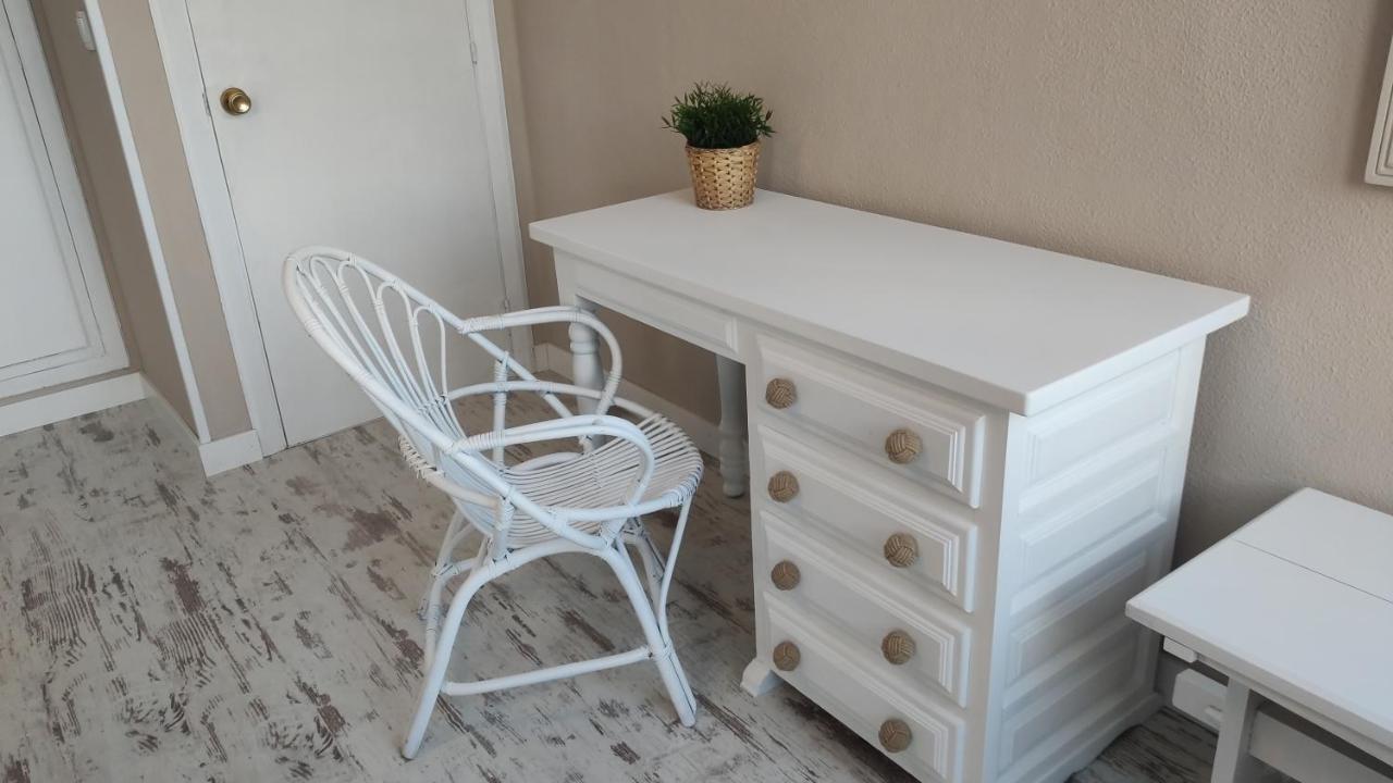 Hotel Roman Naveces Екстериор снимка